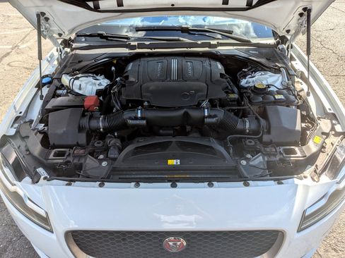 Used 2016 Jaguar XF R-Sport image 53