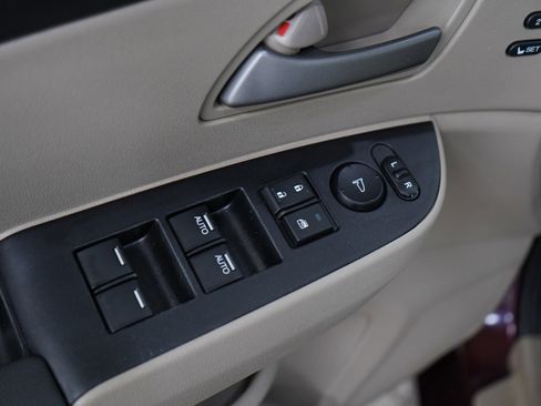 Used 2013 Honda Odyssey Touring image 24
