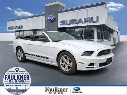 Used 2014 Ford Mustang Convertible RWD image 1