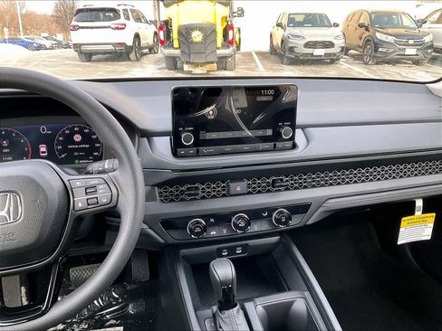 New 2025 Honda Accord LX image 13