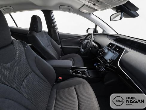 Used 2022 Toyota Prius Prime LE FWD image 11