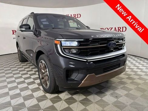 Used 2025 Ford Expedition King Ranch AWD/4WD image 1
