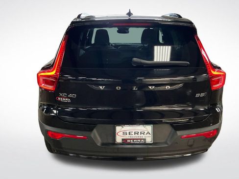 Certified 2023 Volvo XC40 B5 Plus w/ Protection Package Premier AWD/4WD image 5
