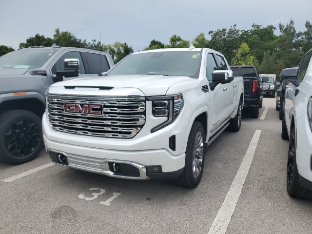 Certified 2024 GMC Sierra 1500 Denali w/ Denali Reserve Package RWD image 5