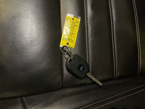 Used 2018 Ford Escape SEL image 25