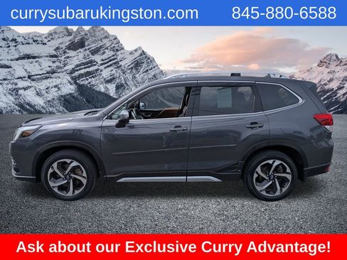 Used 2023 Subaru Forester Touring AWD/4WD image 8