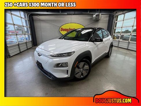 Used 2021 Hyundai Kona SEL FWD image 1