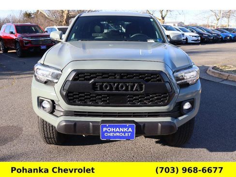 Used 2023 Toyota Tacoma TRD Off-Road image 2