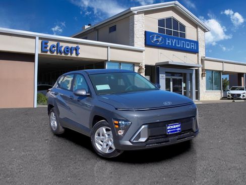 Certified 2026 Hyundai Kona SE FWD image 1