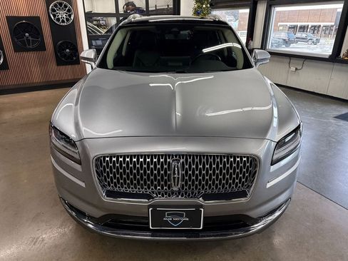 Used 2022 Lincoln Nautilus Reserve w/ Luxury Package image 9