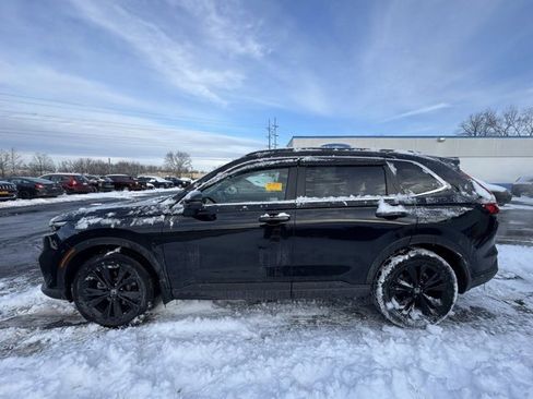 Used 2023 Honda CR-V Sport Touring image 5