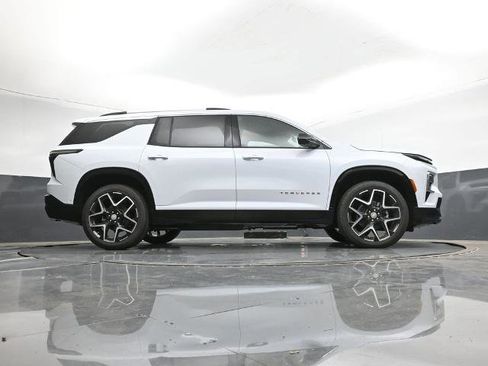 New 2026 Chevrolet Traverse High Country w/ LPO, Floor Liner Package image 14