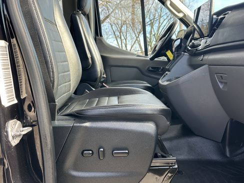 Used 2023 Ford Transit 350 XLT image 16