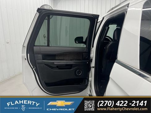 Used 2021 Ford Expedition Max Limited AWD/4WD image 10