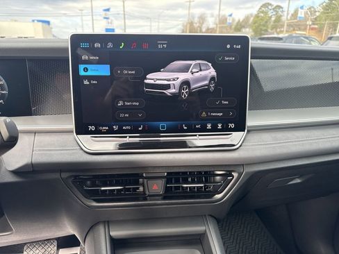 New 2026 Volkswagen Tiguan SE image 14