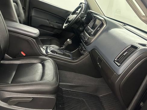 Used 2021 Chevrolet Colorado Z71 w/ Z71 Midnight Edition AWD/4WD image 38