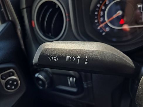 Used 2026 Jeep Wrangler Unlimited Rubicon AWD/4WD image 20
