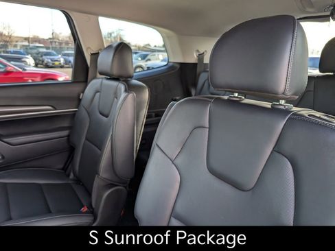 Certified 2024 Kia Telluride S w/ S Sunroof Package image 16