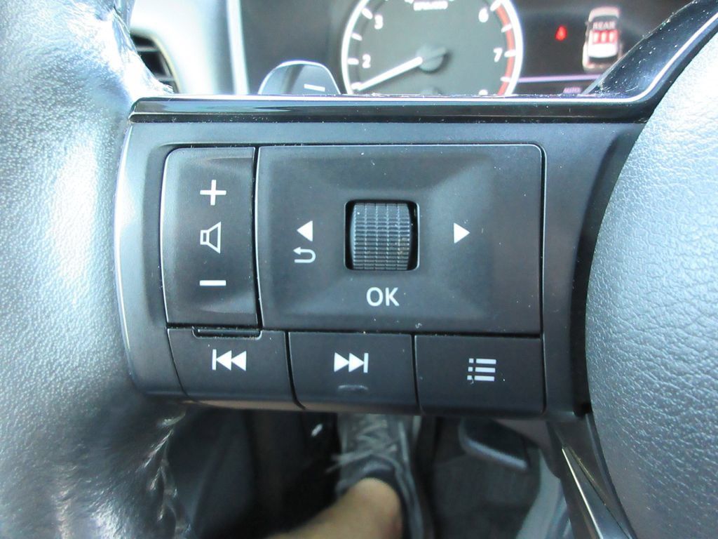 Used 2023 Nissan Rogue SV w/ SV Premium Package AWD/4WD image 25