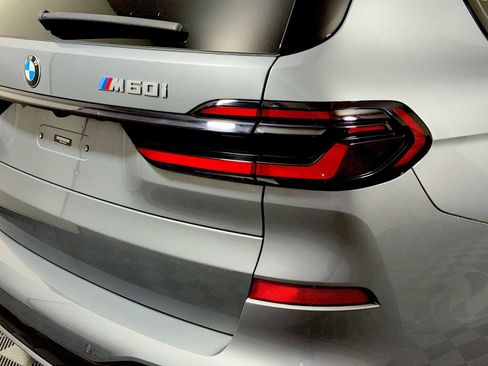 Certified 2024 BMW X7 M60i w/ Executive Package AWD/4WD image 29
