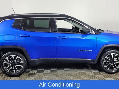 Used 2022 Jeep Compass Limited image 9