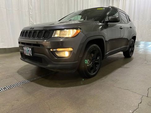 Used 2019 Jeep Compass Latitude AWD/4WD image 23