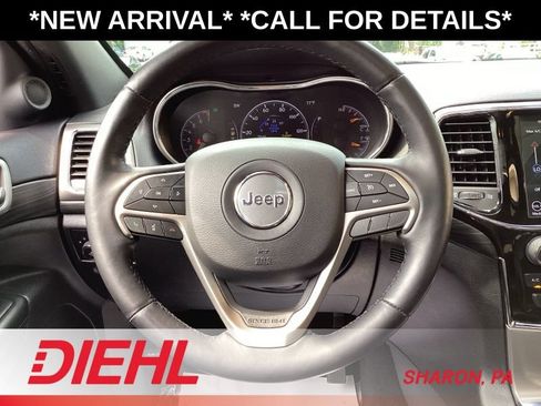 Used 2020 Jeep Grand Cherokee Altitude AWD/4WD image 30