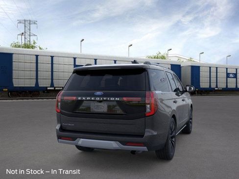 New 2026 Ford Expedition Platinum image 32