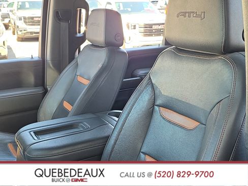 Used 2021 GMC Sierra 2500 AT4 w/ AT4 Premium Plus Package AWD/4WD image 13