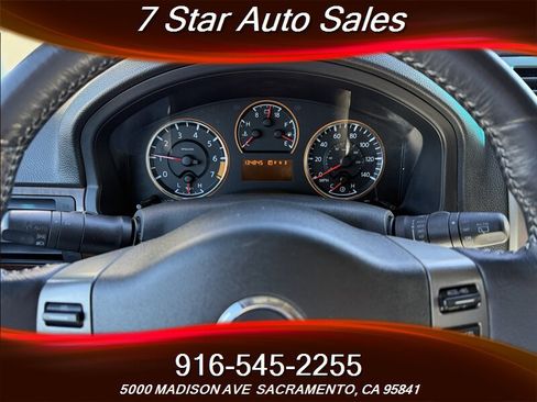 Used 2011 Nissan Armada SL image 10