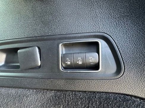 Certified 2024 Mercedes-Benz GLS 450 4MATIC image 49