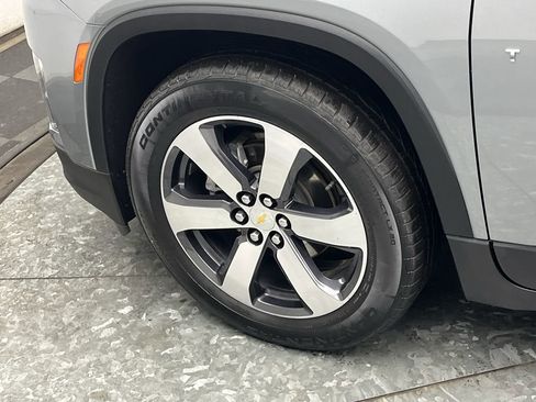 Certified 2023 Chevrolet Traverse LT w/ LT Premium Package image 36