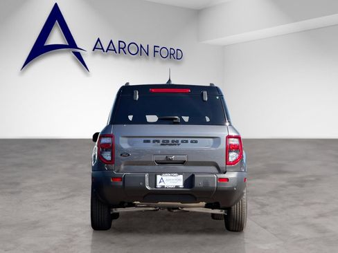 New 2025 Ford Expedition Active image 4