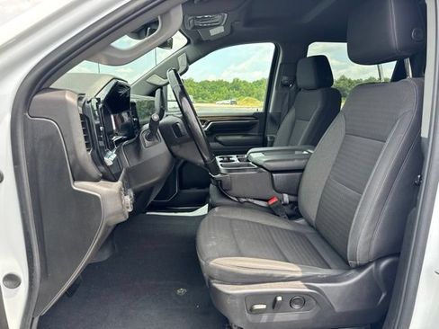Used 2024 Chevrolet Silverado 2500 LT AWD/4WD image 7