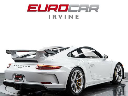 Used 2019 Porsche 911 GT3 RWD image 5