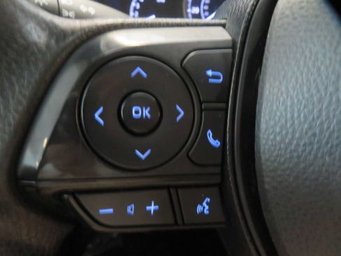 Used 2021 Toyota Corolla LE FWD image 32