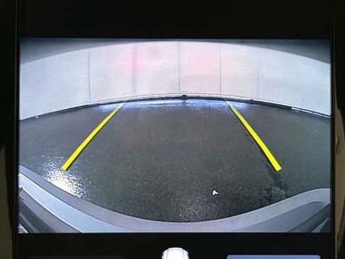 Used 2021 Volvo S60 T8 R-Design Expression image 17