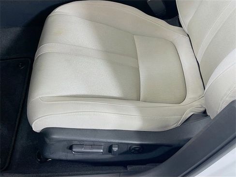 Used 2018 Honda Accord EX image 19