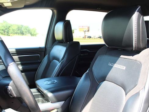 Used 2024 RAM 1500 Laramie AWD/4WD image 27