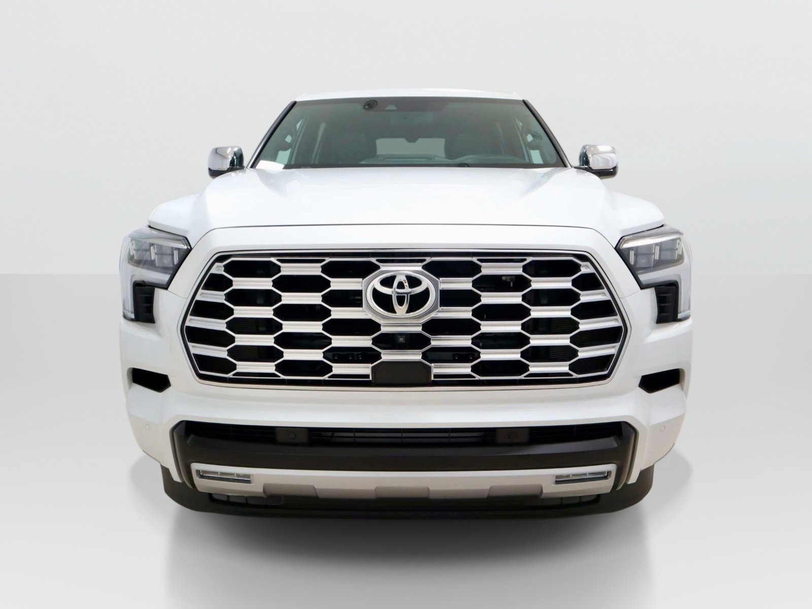 Used 2026 Toyota Sequoia Capstone AWD/4WD image 8