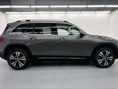 New 2026 Mercedes-Benz GLB 250 image 9
