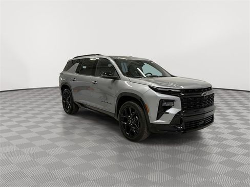 New 2026 Chevrolet Traverse RS w/ LPO, Floor Liner Package image 2
