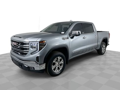 Used 2025 GMC Sierra 1500 SLT image 1