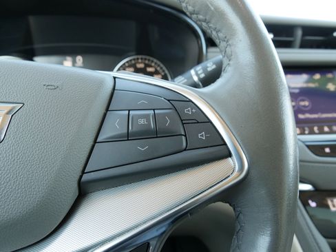 Used 2020 Cadillac XT5 Premium Luxury image 23