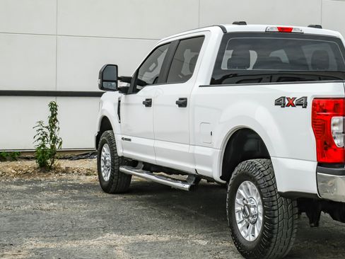 Used 2021 Ford F250 XL w/ STX Appearance Package AWD/4WD image 11
