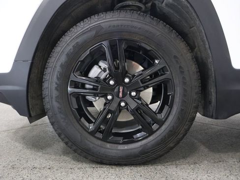 Used 2024 GMC Terrain AT4 w/ Infotainment Package II AWD/4WD image 5
