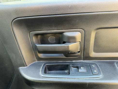 Used 2013 RAM 1500 Express image 37