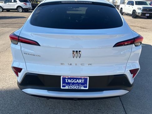 Used 2025 Buick Envista Preferred image 4