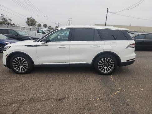 Used 2022 Lincoln Aviator 2WD w/ Premium Package image 10