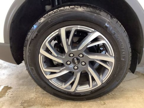 Used 2023 Lincoln Corsair AWD w/ Equipment Group 101A image 27